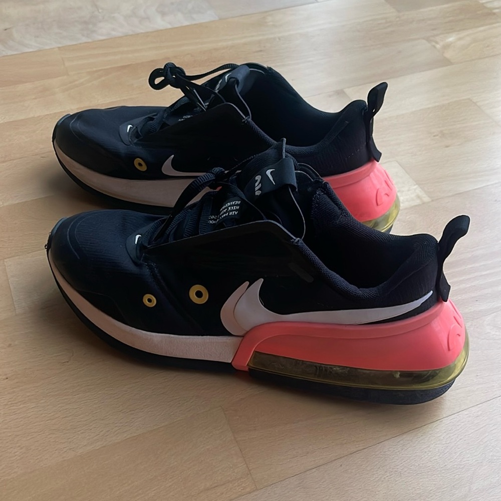 Nike Women’s Air Max Up ‘Black Atomic Pink’